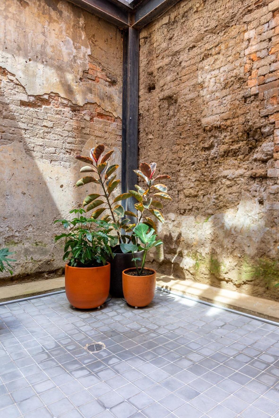 Casa Rosada Candelaria 2br Private Patio * Bogotá